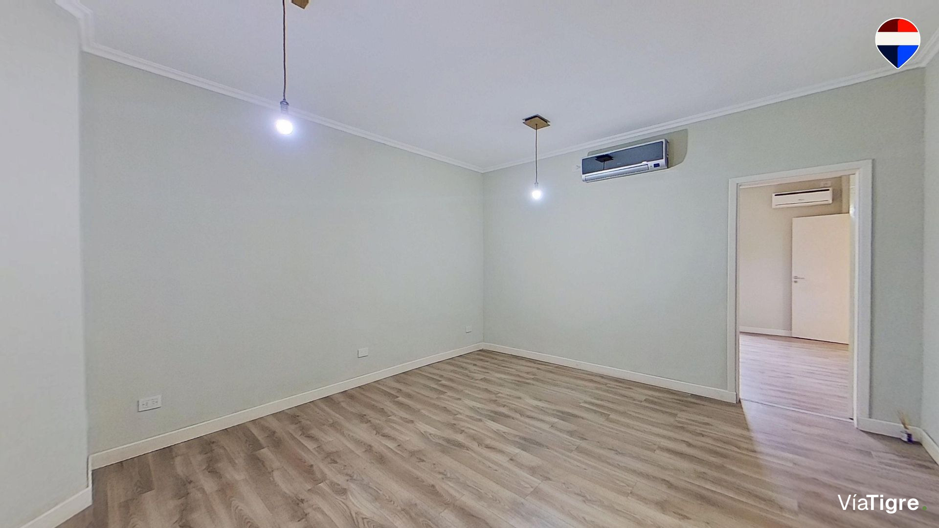 VENTA PH 4 ambientes con patio FLORIDA OESTE