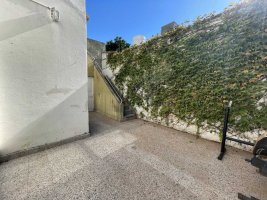 Oficina tipo PH - PB 80m2 c/patio - Boulogne