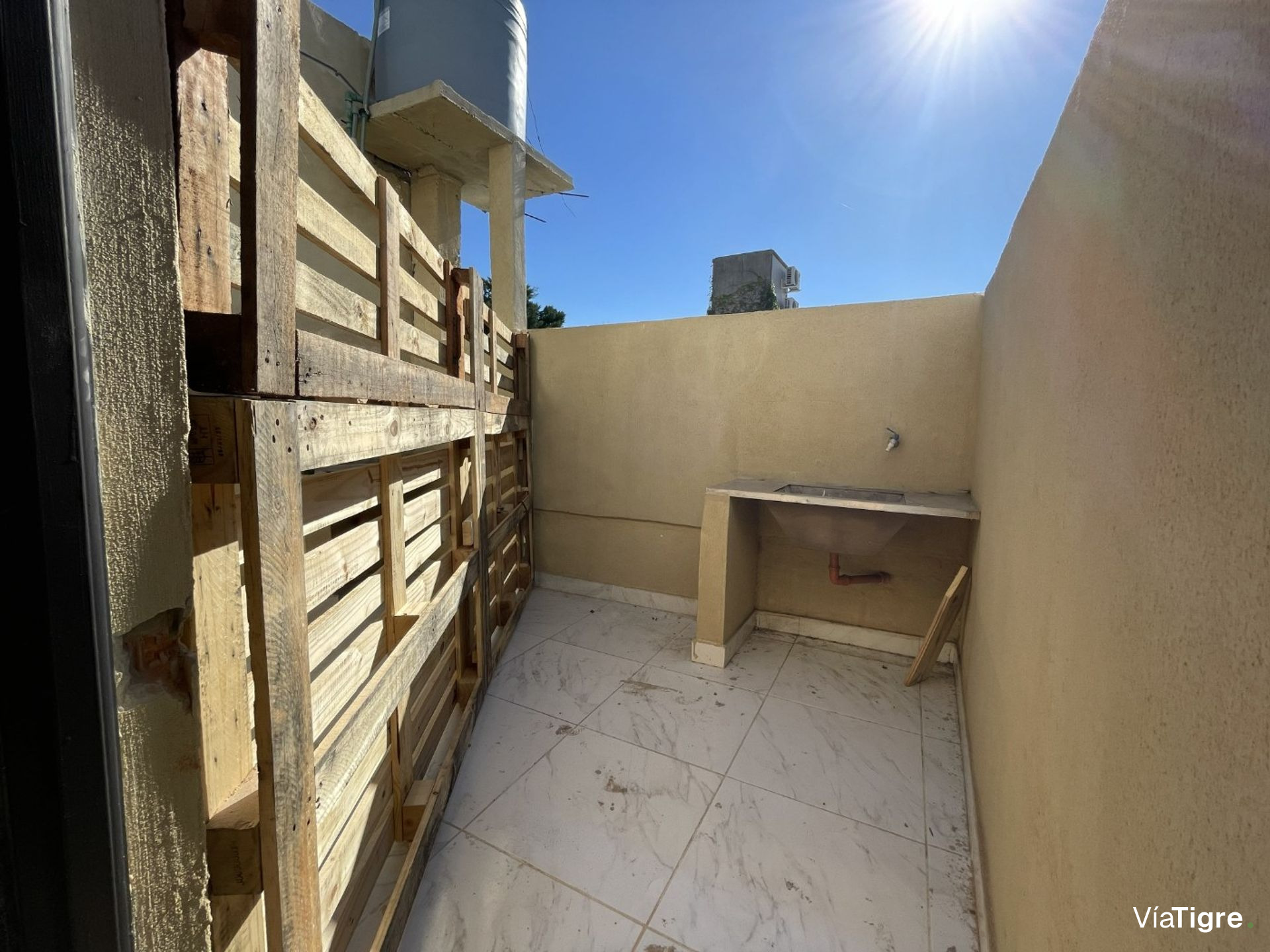 Oficina tipo PH - PA 60m2 c/patio - Boulogne
