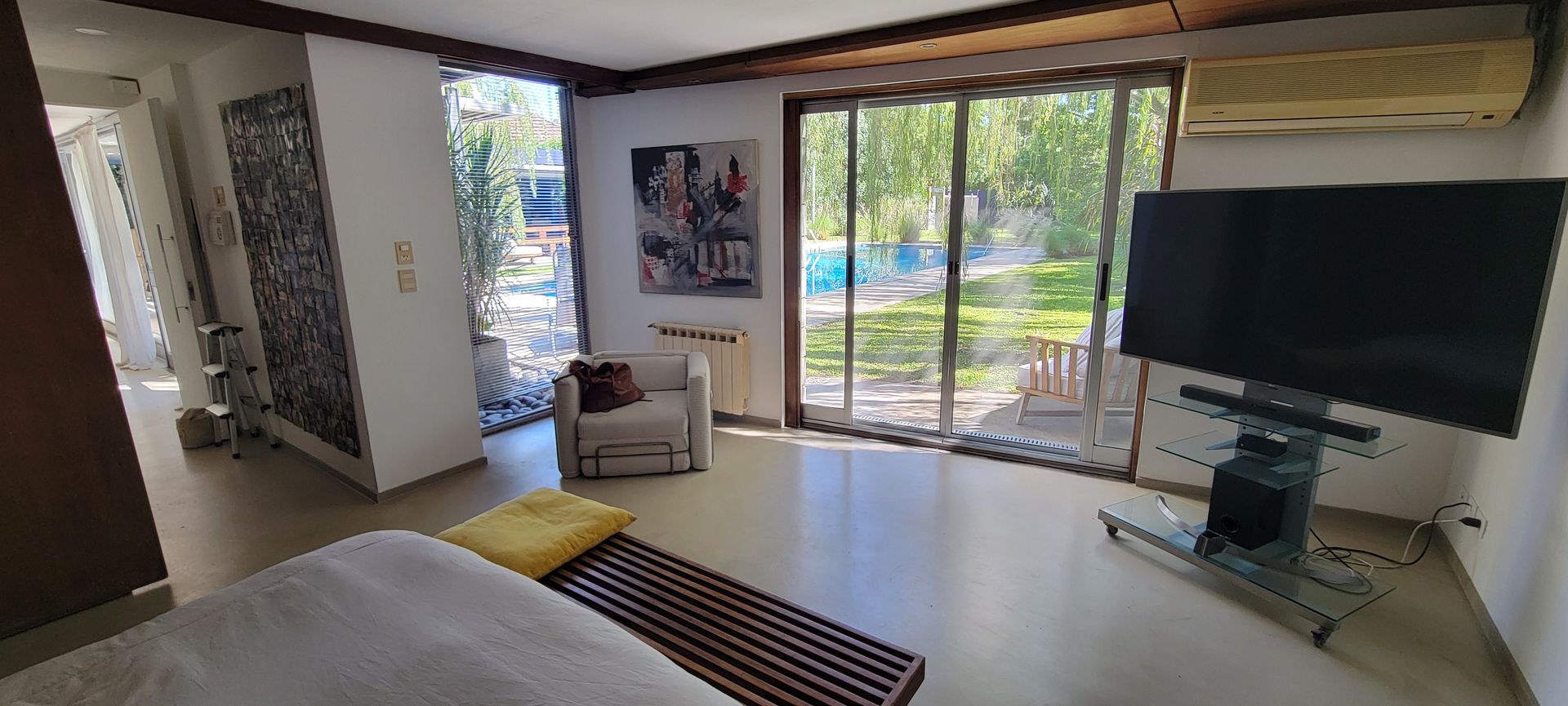 Moderna Casa de Diseño en Don Torcuato Lote 1000m