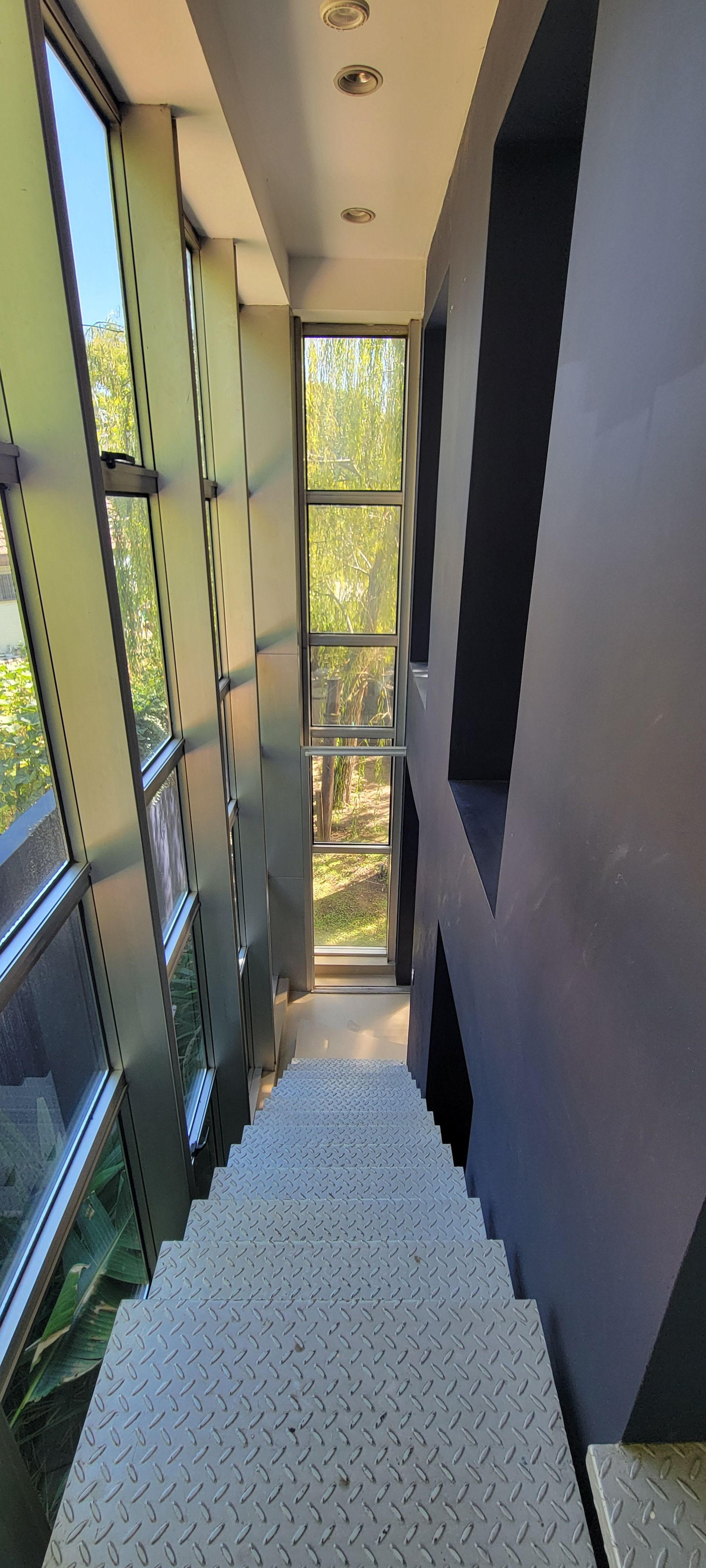 Moderna Casa de Diseño en Don Torcuato Lote 1000m