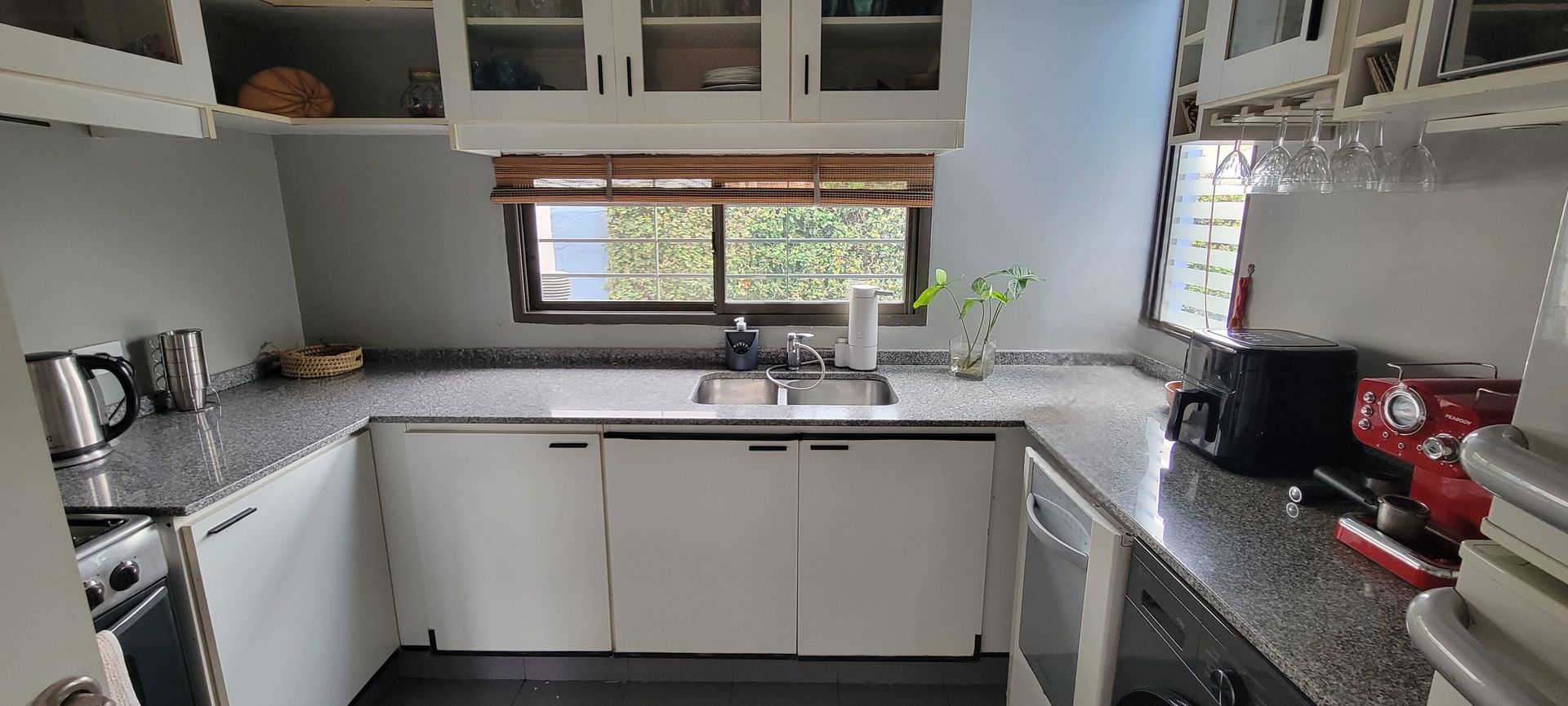 Venta Casa Martínez Pileta Ubicación Privilegiada
