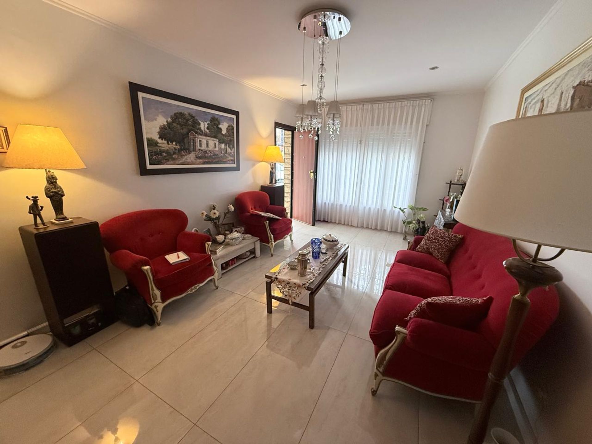 Venta Casa De 3 Ambientes Con Cochera Martinez