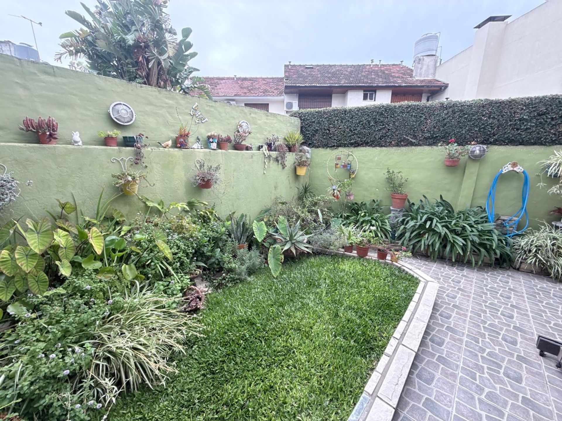 Venta Casa De 3 Ambientes Con Cochera Martinez