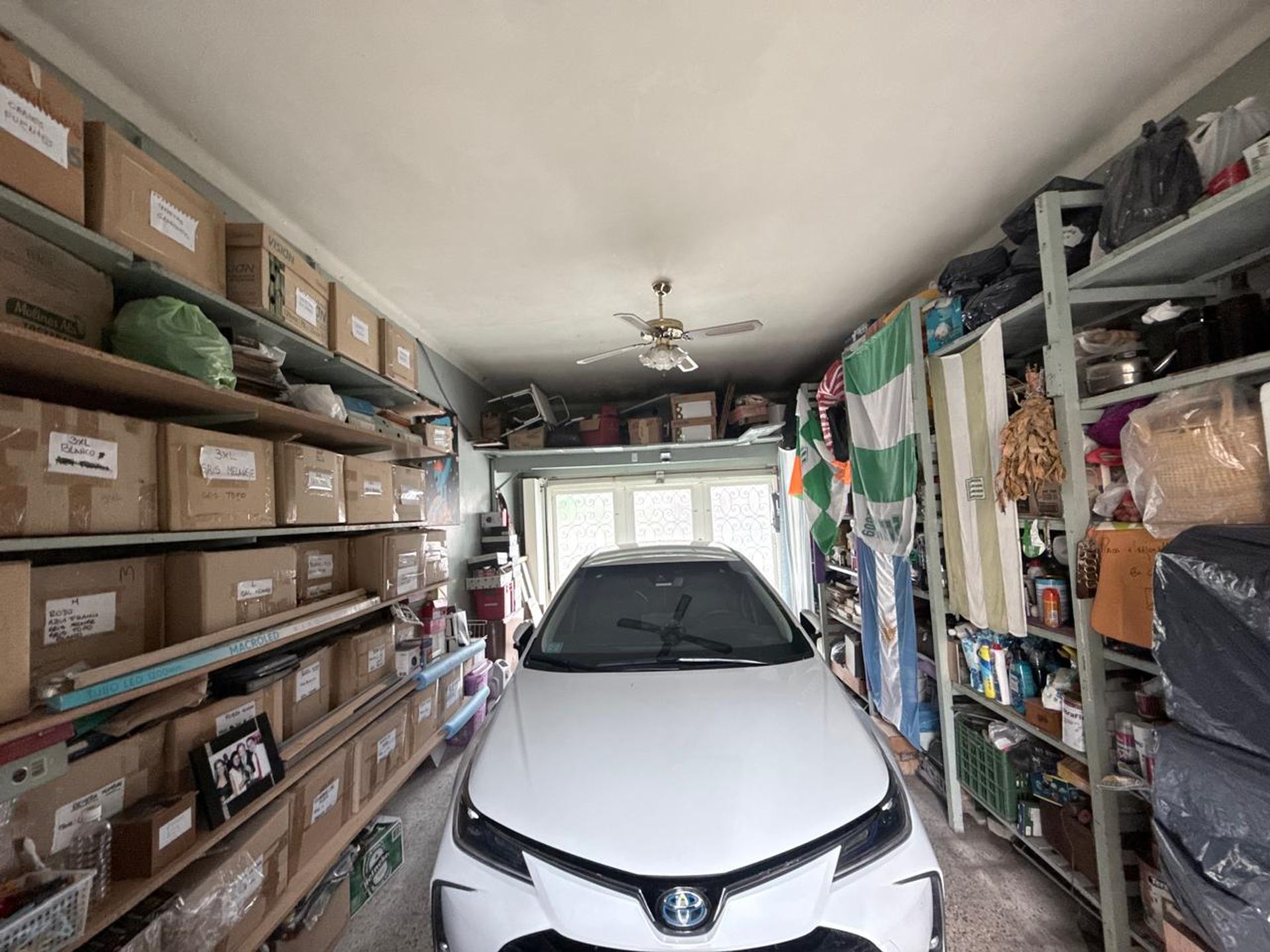 Venta Casa De 3 Ambientes Con Cochera Martinez