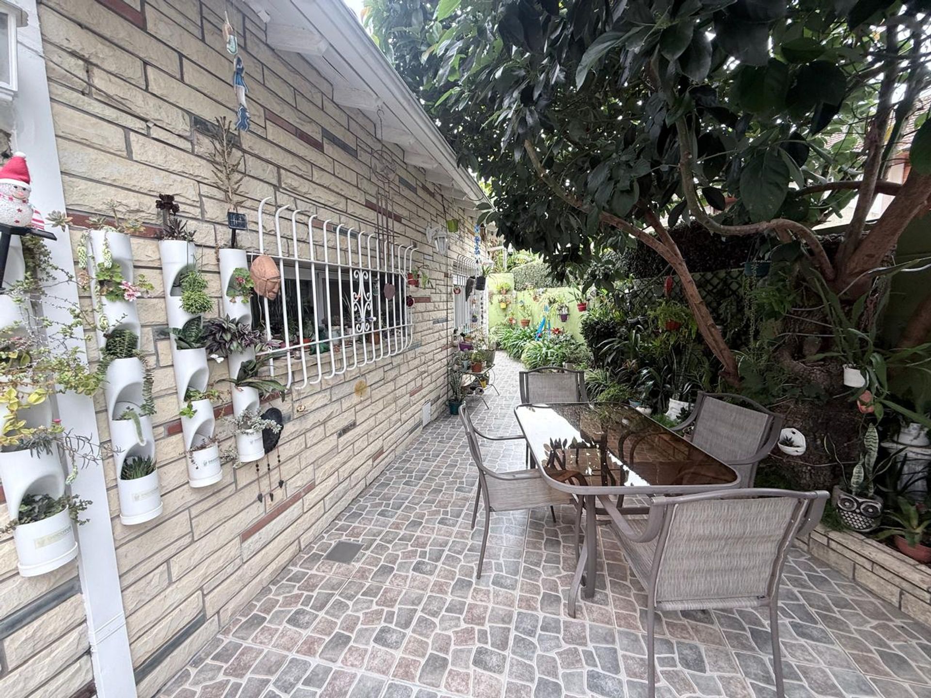 Venta Casa De 3 Ambientes Con Cochera Martinez