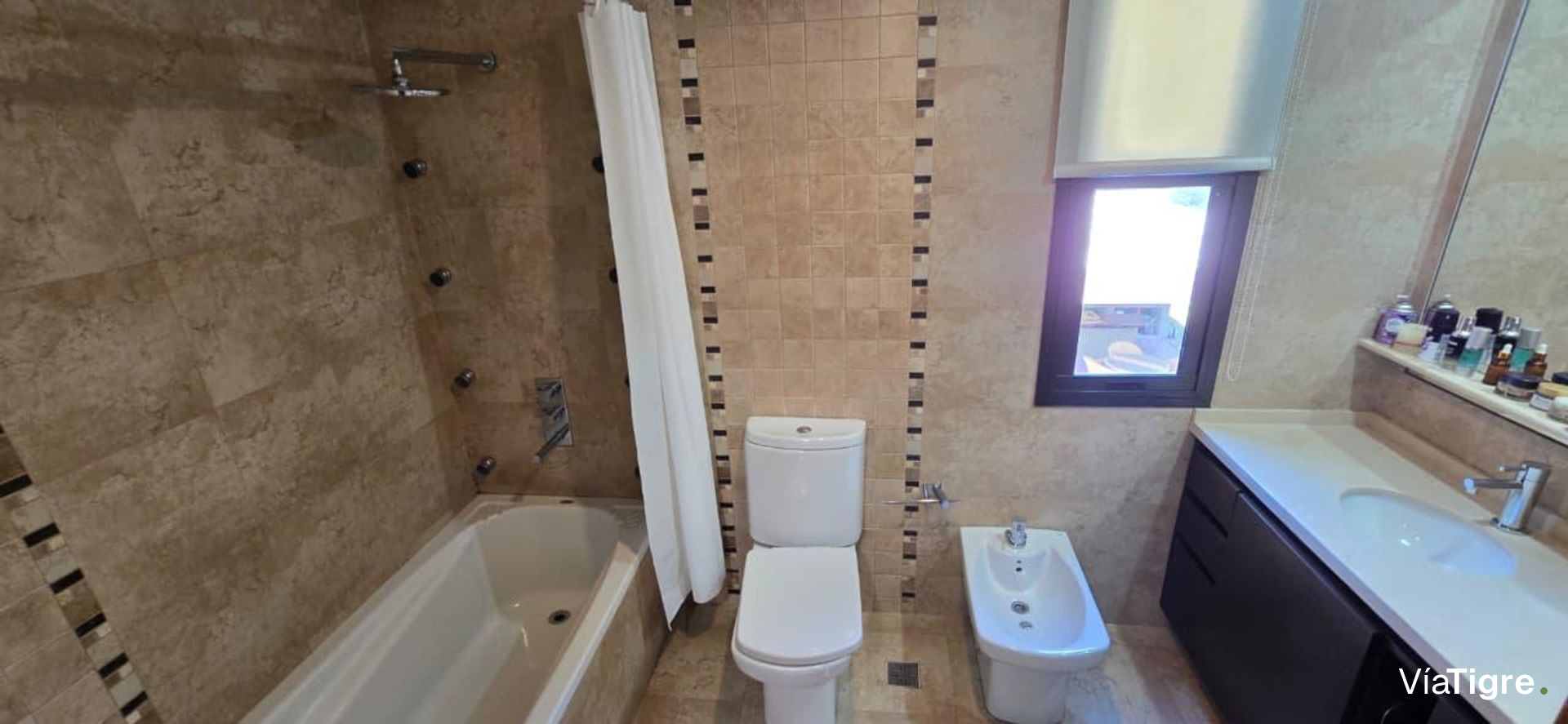 Hermosa Casa En Barrio Cerrado San Isidro Labrador