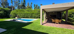 Hermosa Casa En Barrio Cerrado San Isidro Labrador