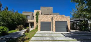 Hermosa Casa En Barrio Cerrado San Isidro Labrador