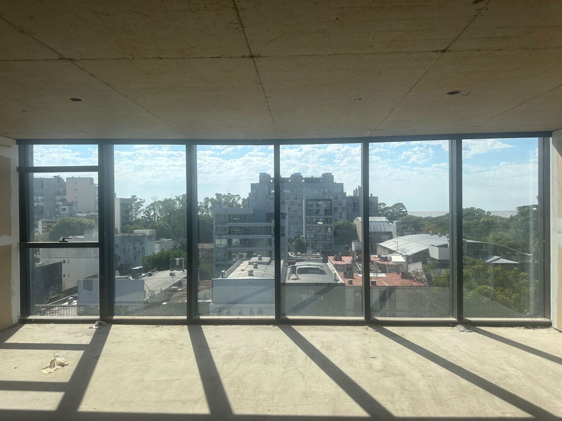 Oficina En Venta Olivos Av. Libertador Vista Alrío
