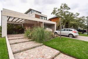 Sale house by the river, El Yacht, Nordelta