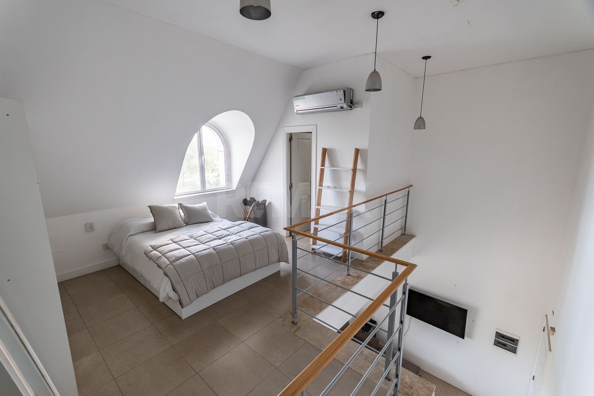 Venta 2 ambientes en Nordelta, balcón y parrilla