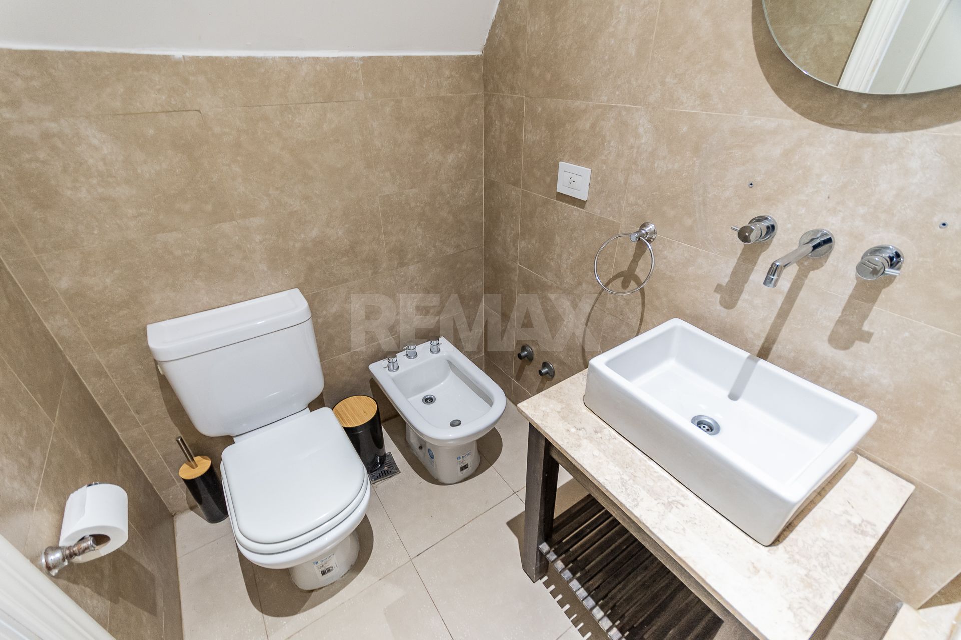 Venta 2 ambientes en Nordelta, balcón y parrilla