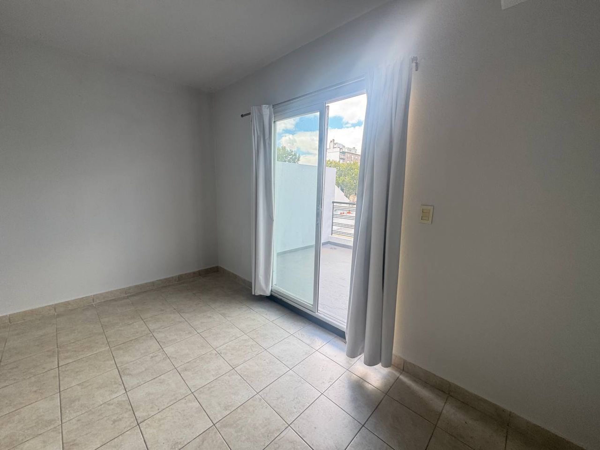 Alquiler Triplex 3 Ambientes Cochera Florida