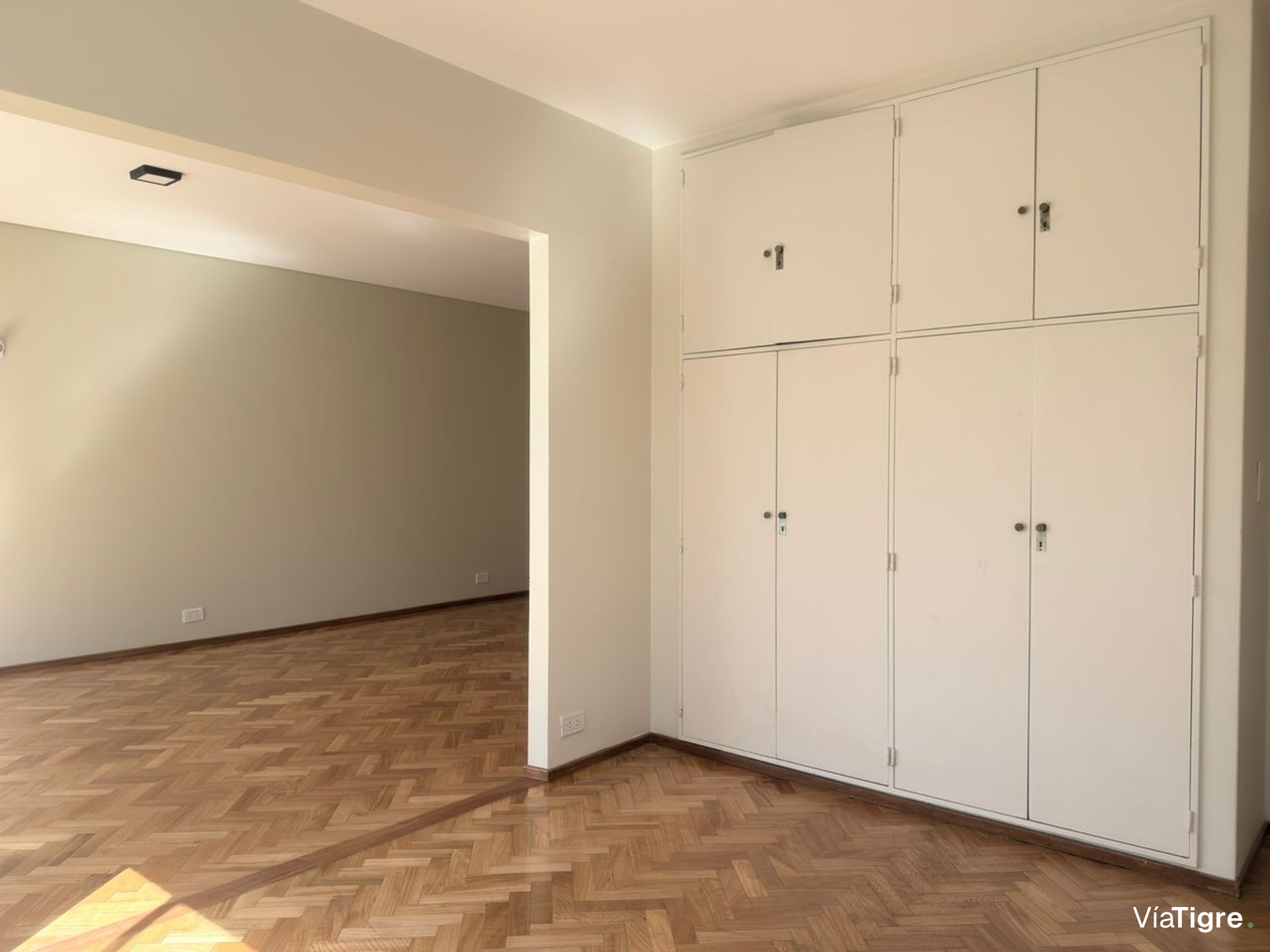 Departamento 5 ambientes en alquiler Martinez