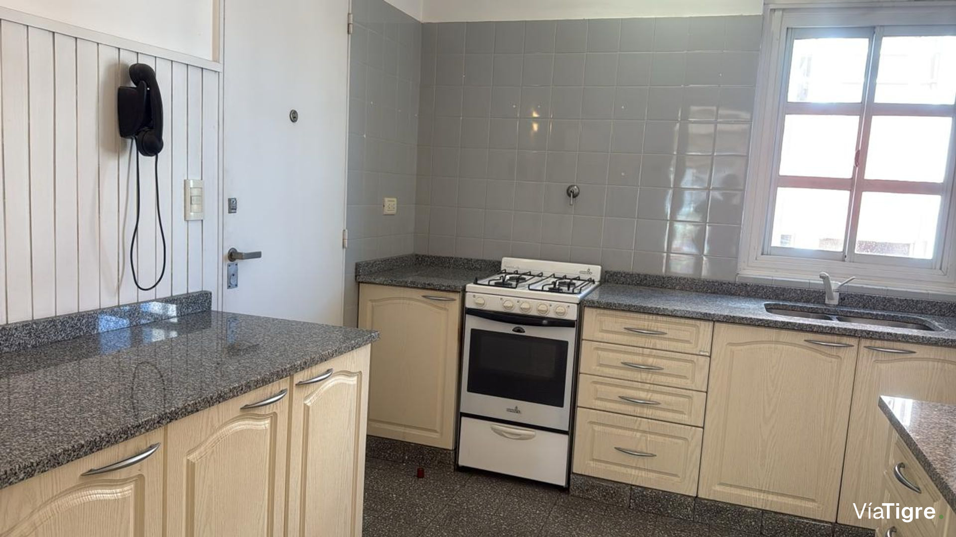 Departamento 5 ambientes en alquiler Martinez