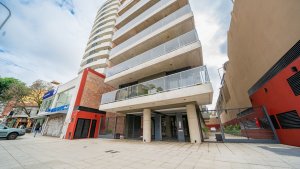 Venta Cochera Fija Y Cubierta La Lucila Vte Lopez