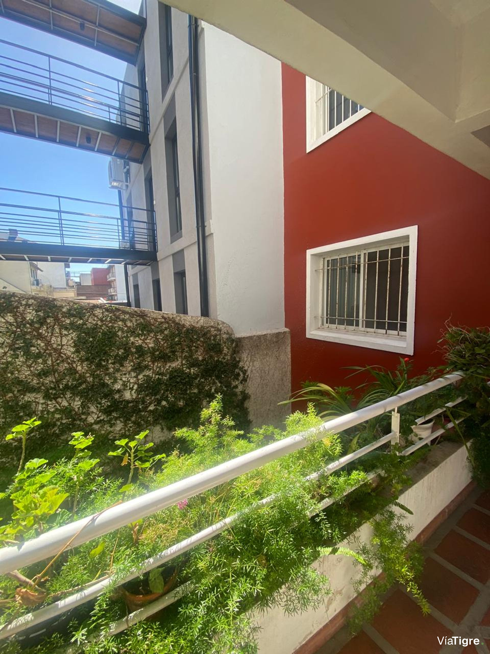 Venta Depto. 3 Ambientes-San Isidro-Impecable