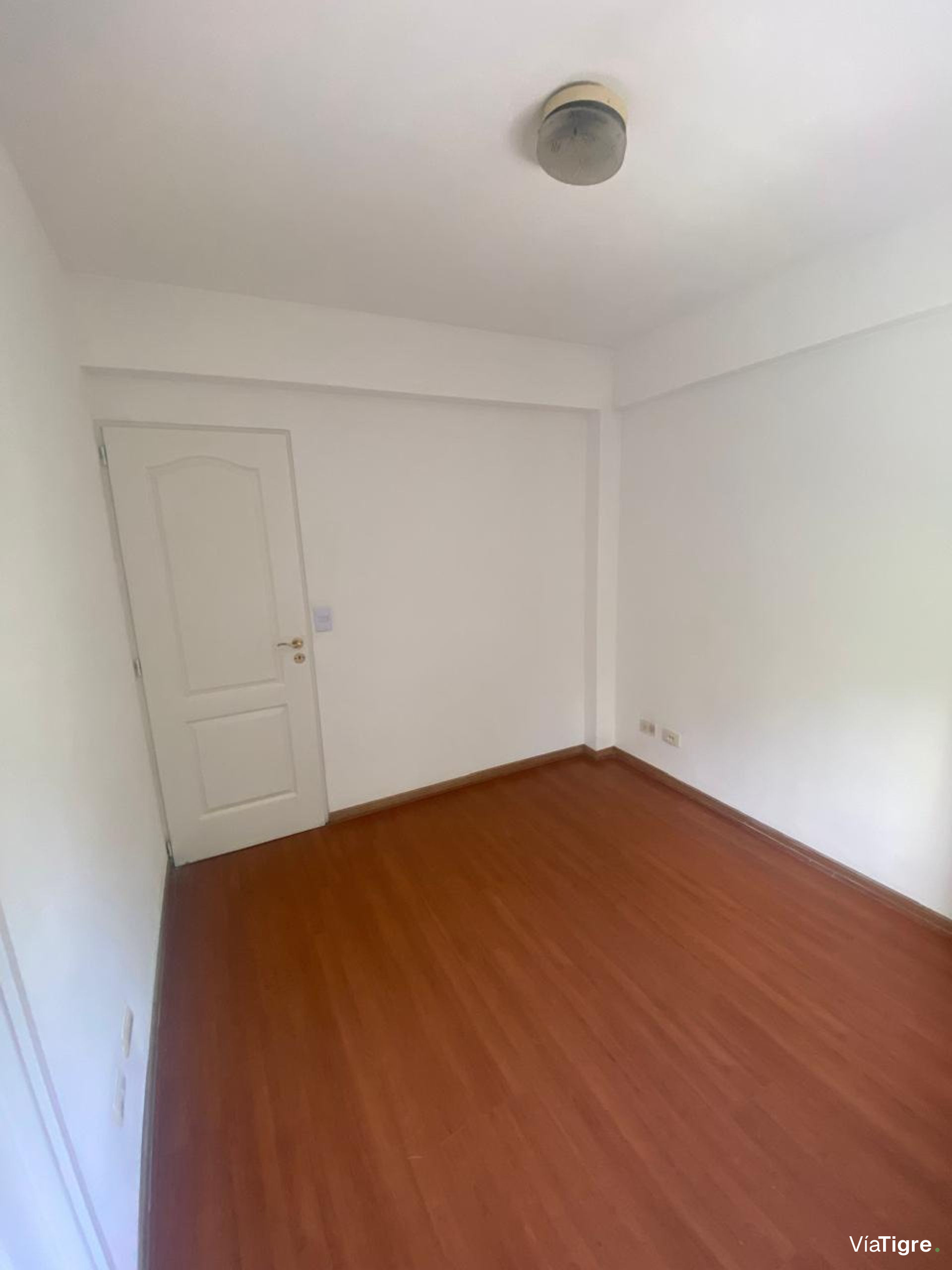 Venta Depto. 3 Ambientes-San Isidro-Impecable
