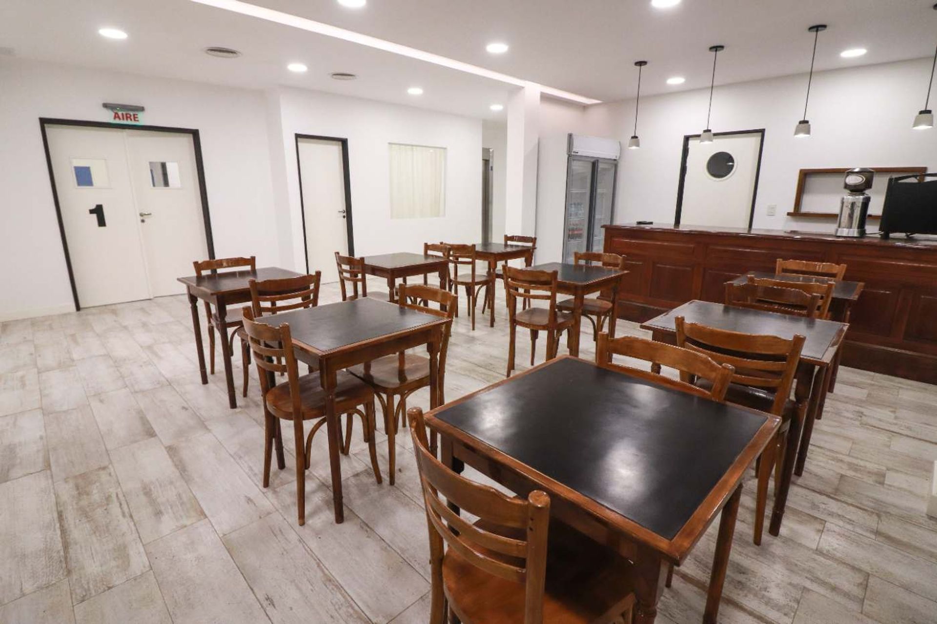 Venta Estudio TV Equipado a estrenar