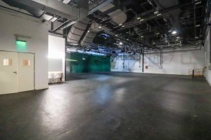 Sale Studio TV Equipped Brand New