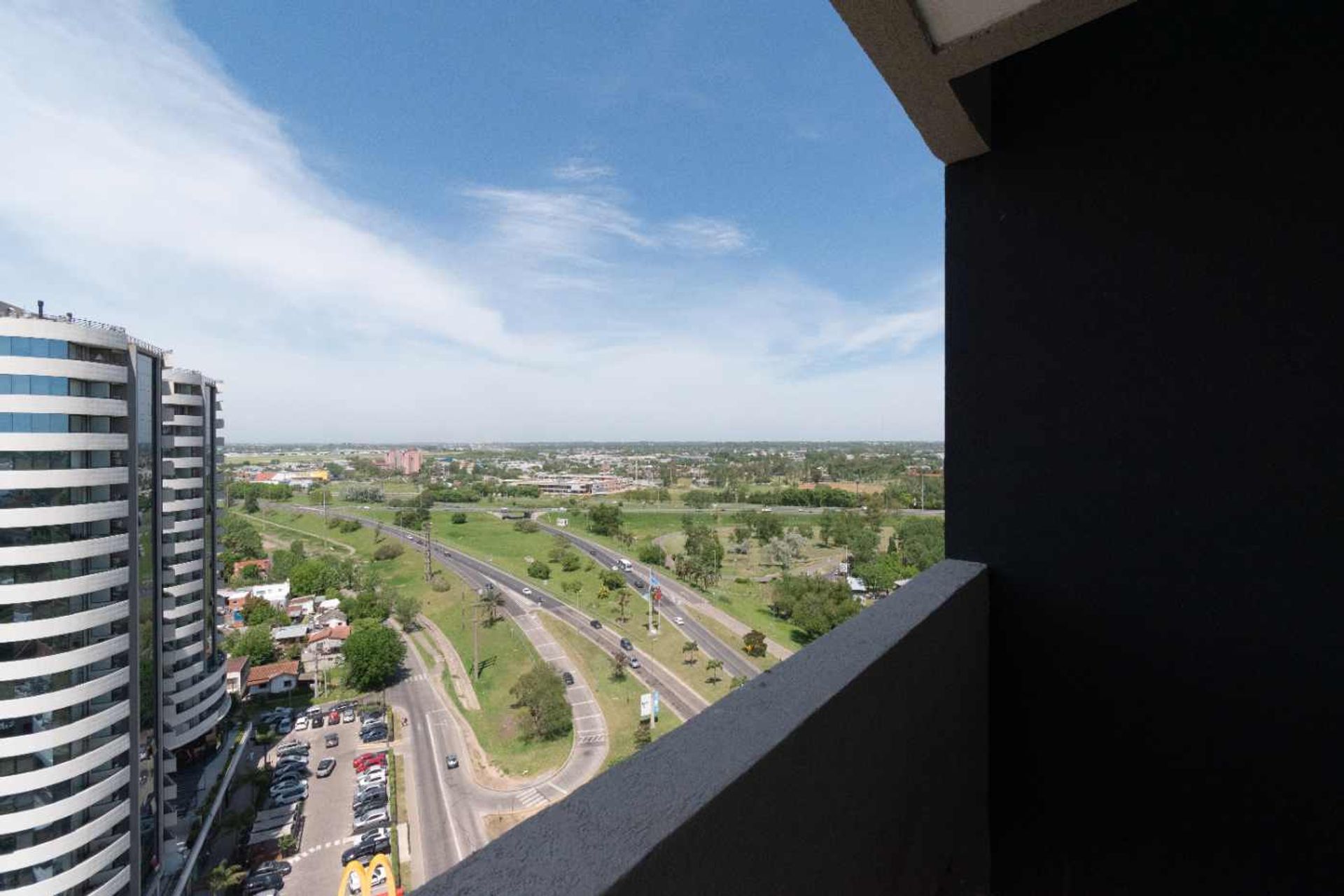 Vende 3 amb Brickell Boulevard entrada a Tigre