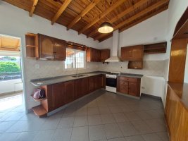 Vta Ph 3 ambinetes c/galeria y garage, V. Adelina