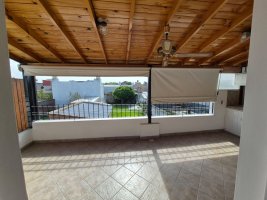 Vta Ph 3 ambinetes c/galeria y garage, V. Adelina