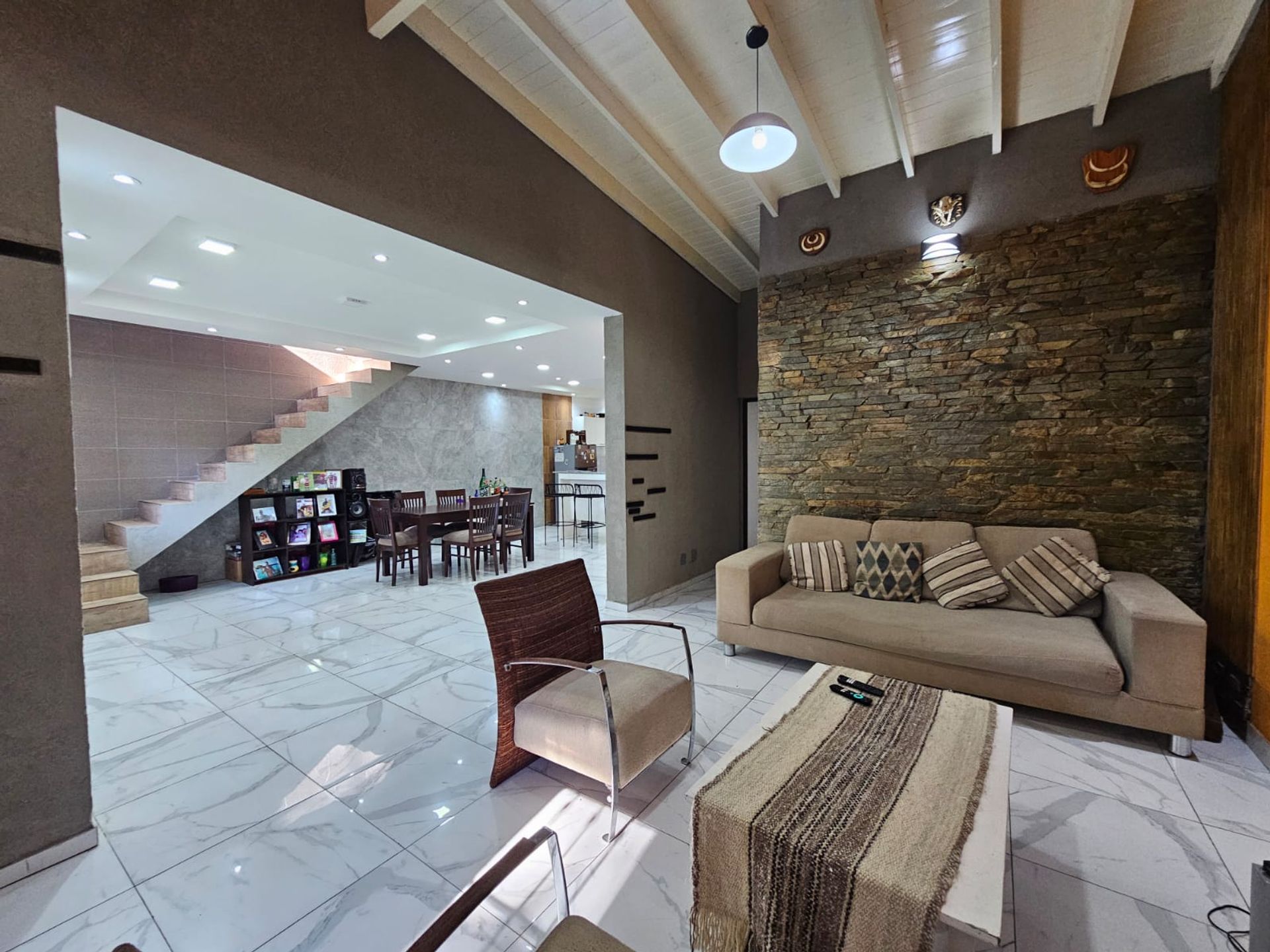 Casa venta 4 amb Villa Adelina quincho y piscina