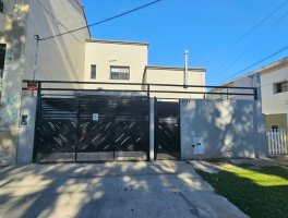 Casa venta 4 amb Villa Adelina quincho y piscina