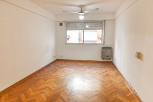 Venta En San Isidro Amplio Monoambiente-Exc Ubic!!