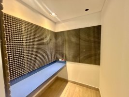 Alquiler de Oficina Comercial 120m² San Isidro