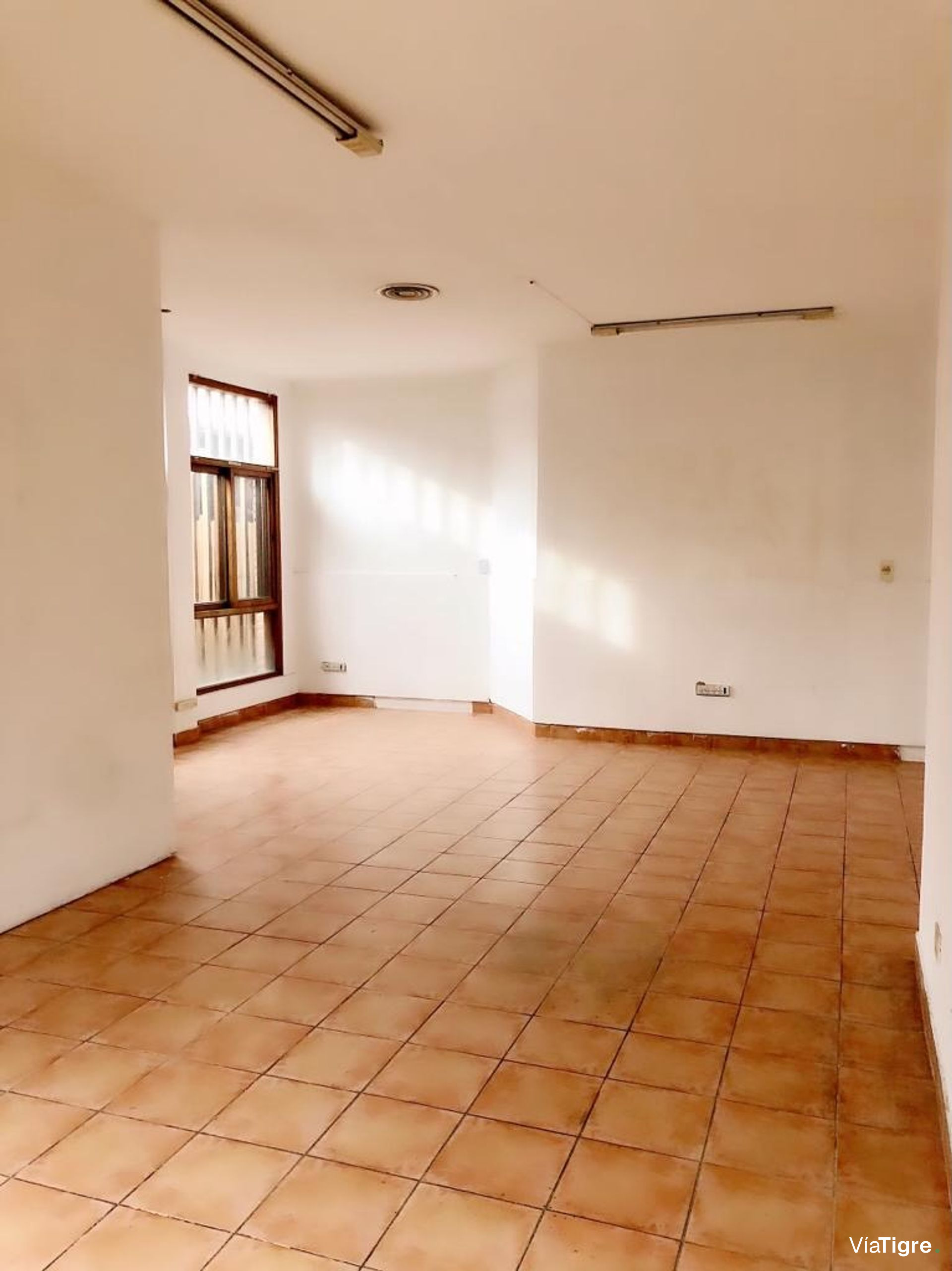 Amplio ambiente para Local comercial en Beccar