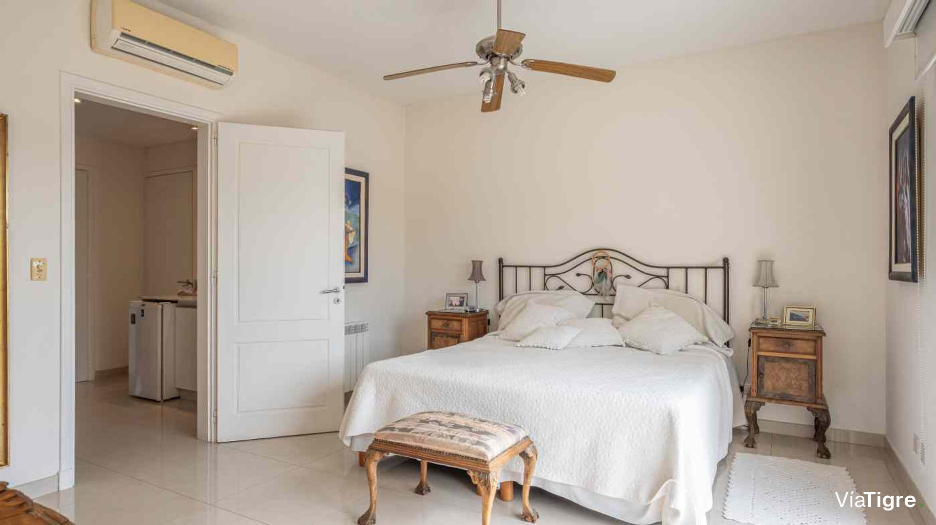 VENTA CASA AL LAGO EN LA ISLA, NORDELTA - 501 m²