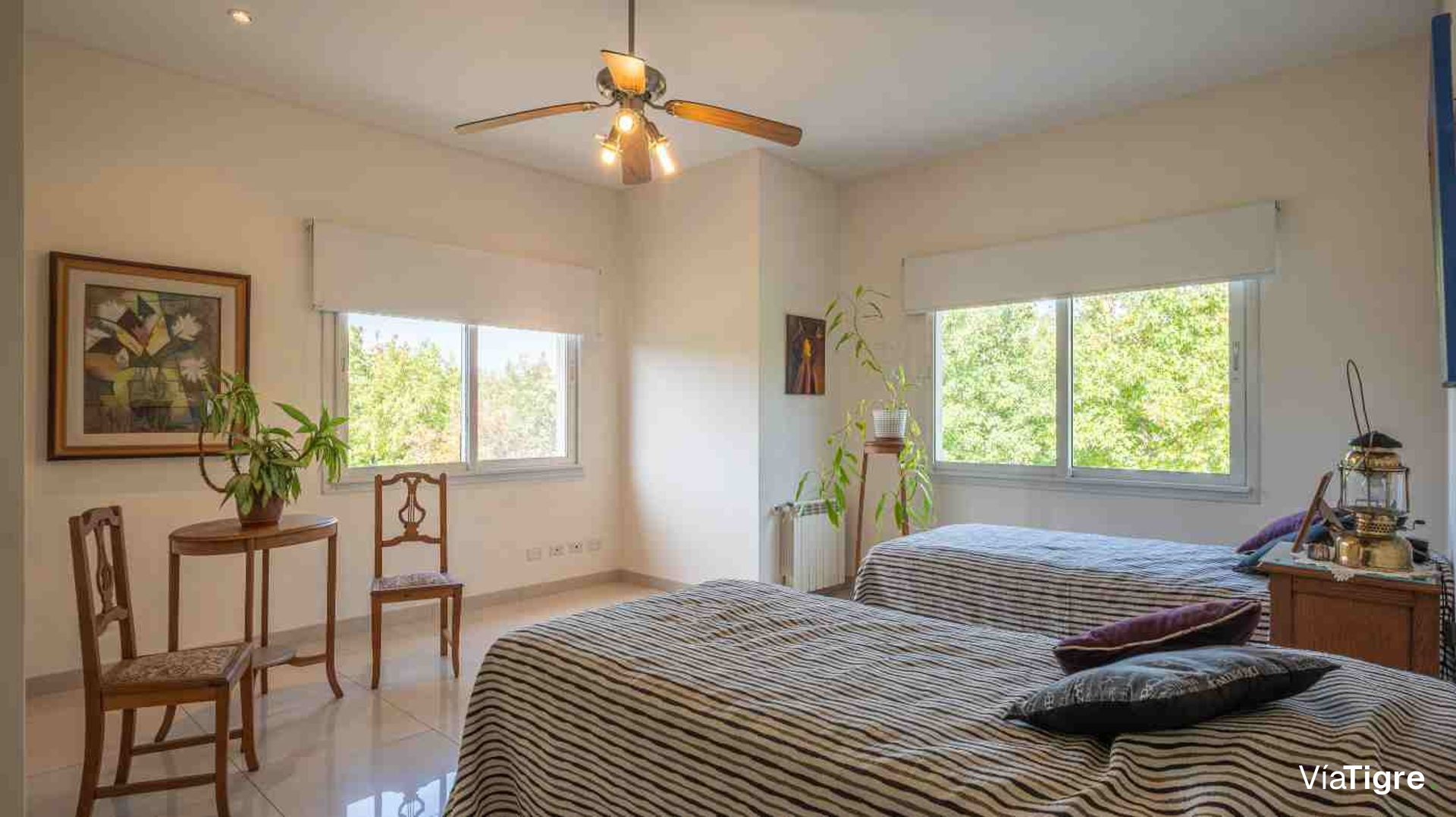 VENTA CASA AL LAGO EN LA ISLA, NORDELTA - 501 m²