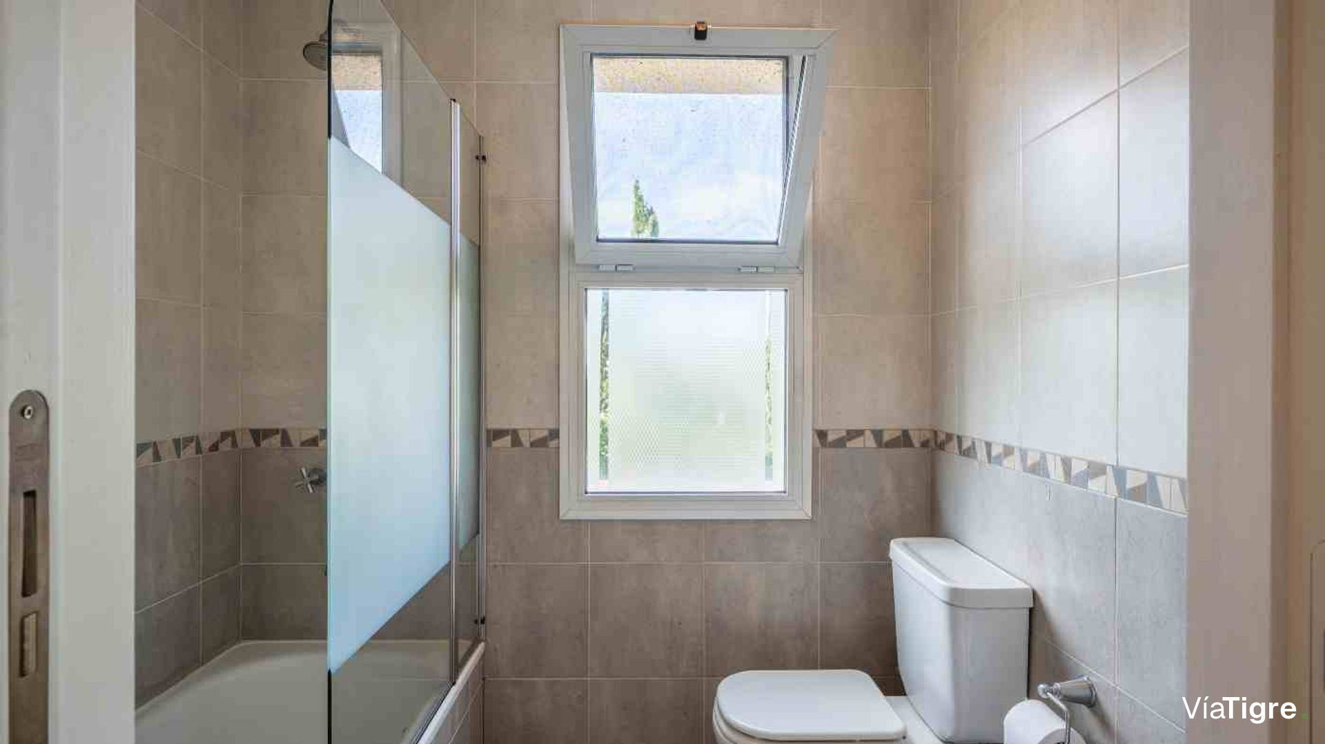 VENTA CASA AL LAGO EN LA ISLA, NORDELTA - 501 m²