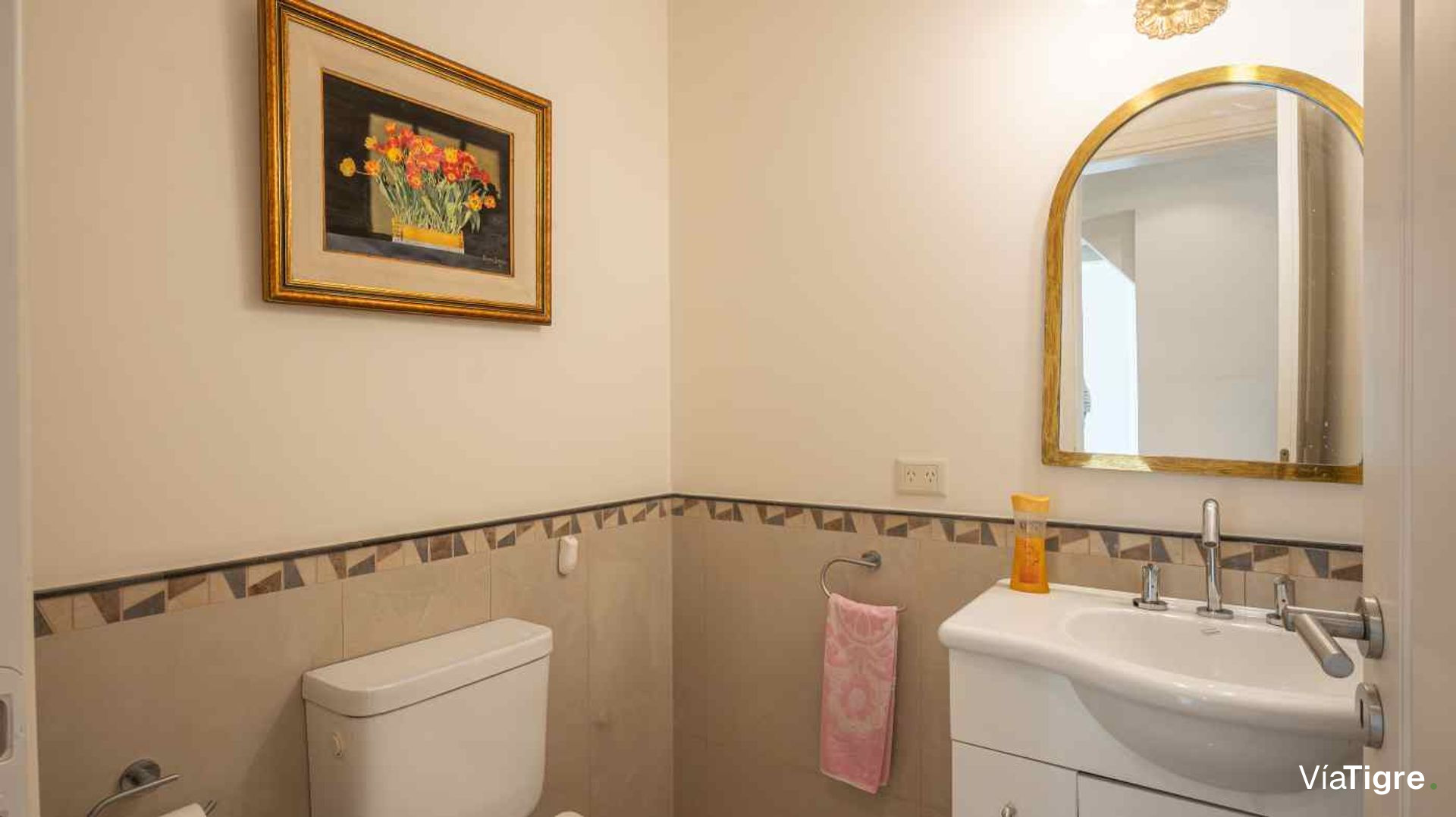 VENTA CASA AL LAGO EN LA ISLA, NORDELTA - 501 m²