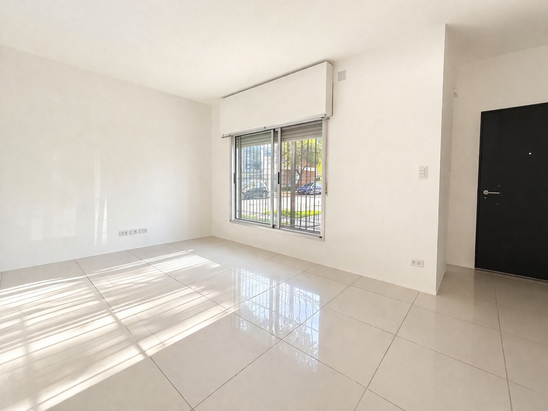 Casa en venta 3 amb con cochera PB Olivos