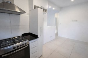 Casa en venta 3 amb con cochera PB Olivos