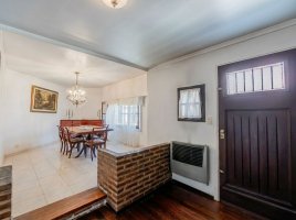 For Sale Penthouse type House 2‑bedroom Olivos with pool and garage