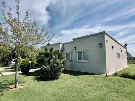 Casa en Venta una planta en San Rafael Villanueva