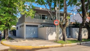 Sale Penthouse House 3 Bedroom Terrace Garage Martinez