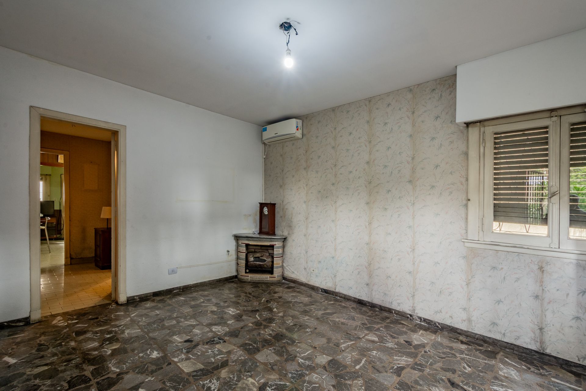 We are accepting offers on own lot - V. Martelli