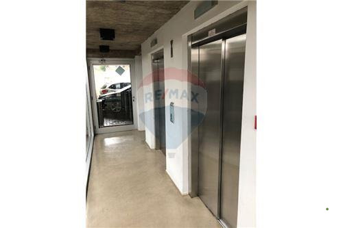 VENTA Oficina 90 m2 con cochera - VICENTE LOPEZ