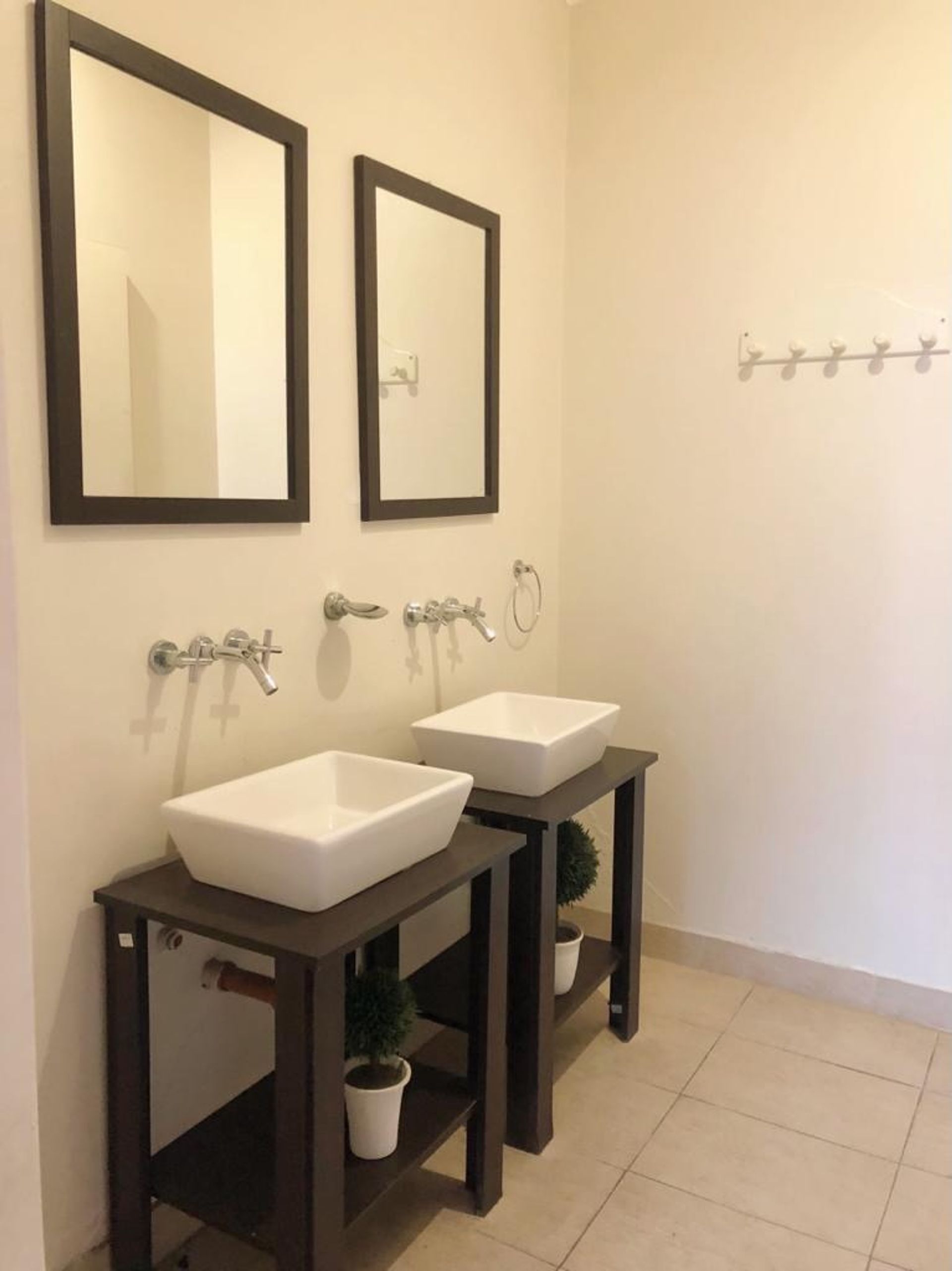 Venta Casa 4 Amb En Beccar Con Jardin Apto Crédito
