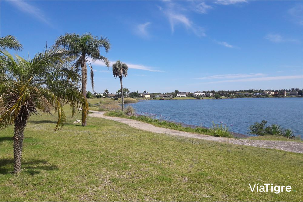 Venta Depto. Con Jardin Al Agua 3 AMB. VILA VELA