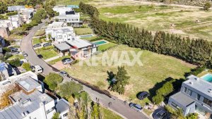 Venta Lote Barrio Lagos Del Norte