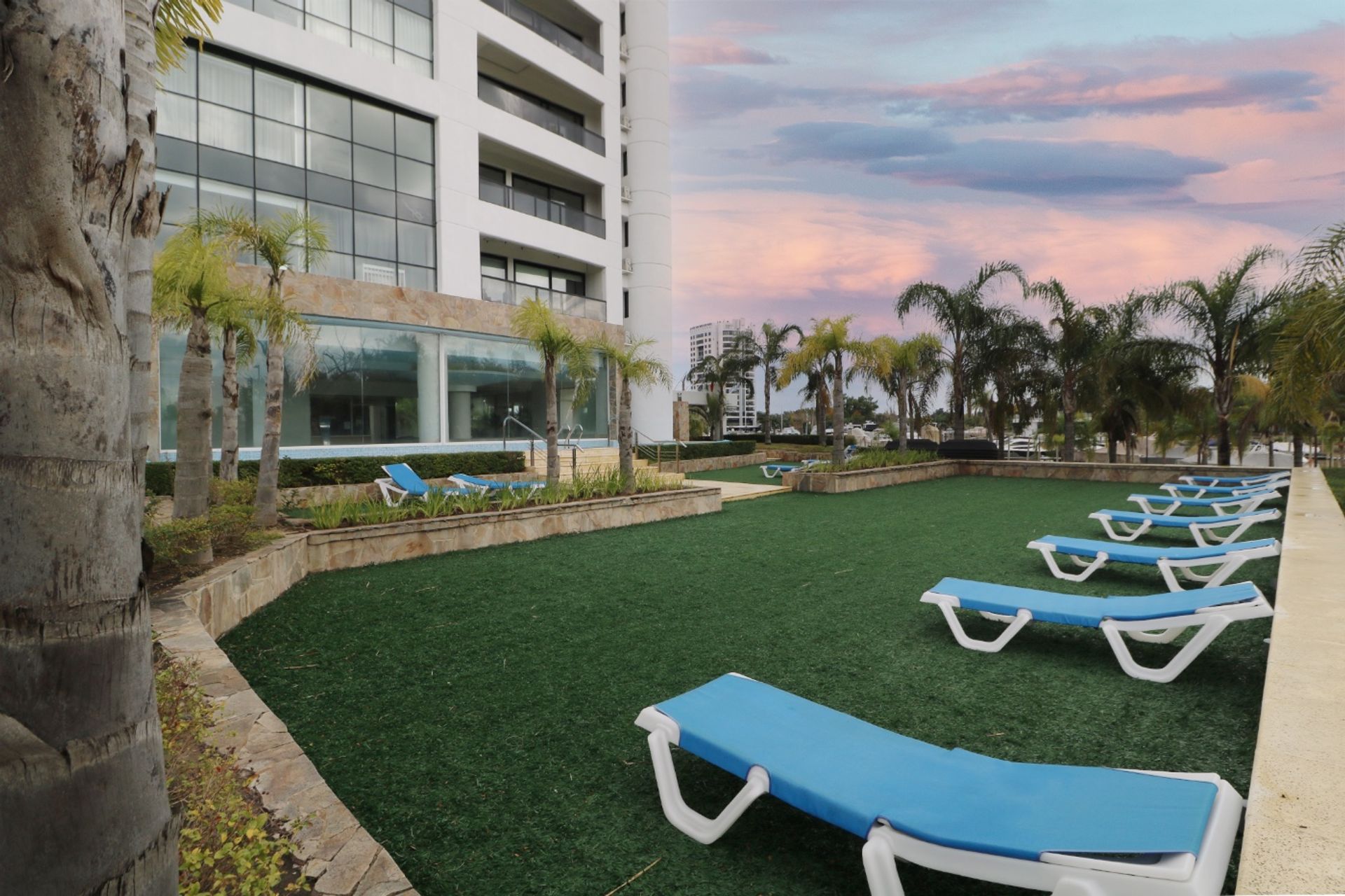 Departamento 3 ambientes en venta en Marinas Golf