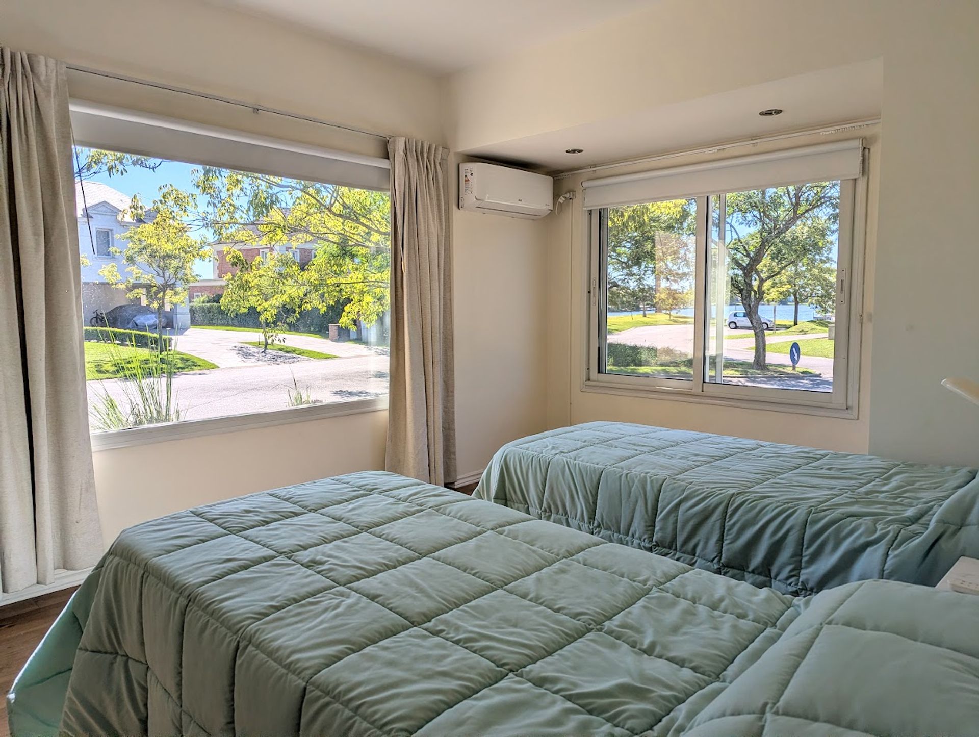 Venta casa 4 dormitorios pileta La Isla Nordelta