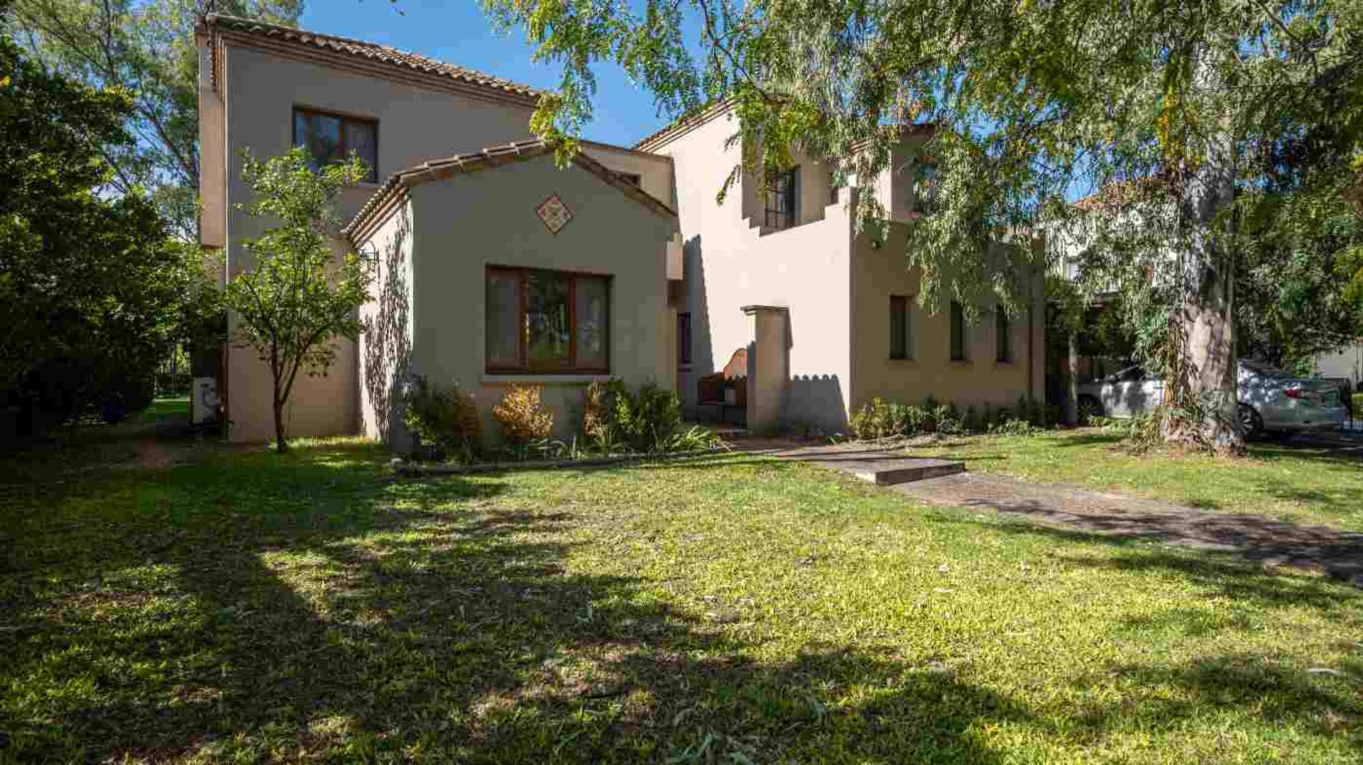 Venta casa Barrio cerrado El Encuentro